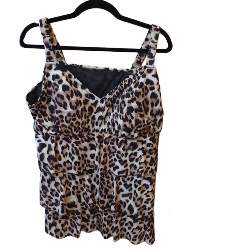 SWIM SOLUTIONS PLUS SIZE TRIPLE TIER TANKINI HIDDEN SPOTS 24W